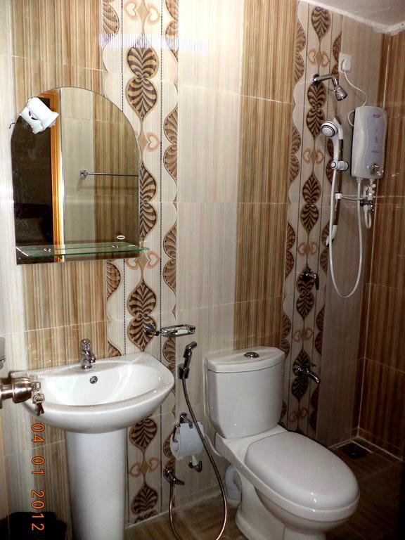 Hotel Sunshine Tourist Rest Anuradhapura Zimmer foto